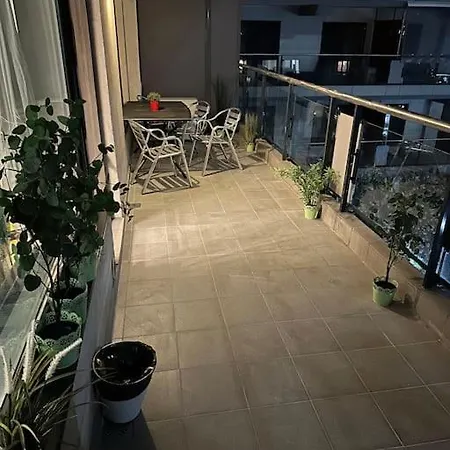 214 With Private Parking Bucarest