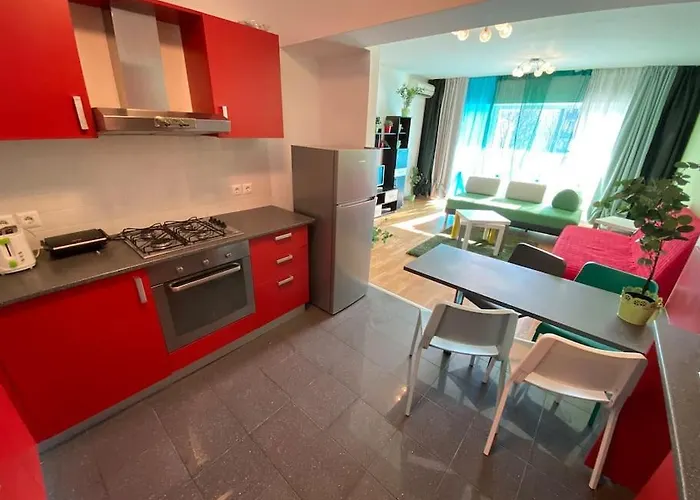 214 With Private Parking Бухарест